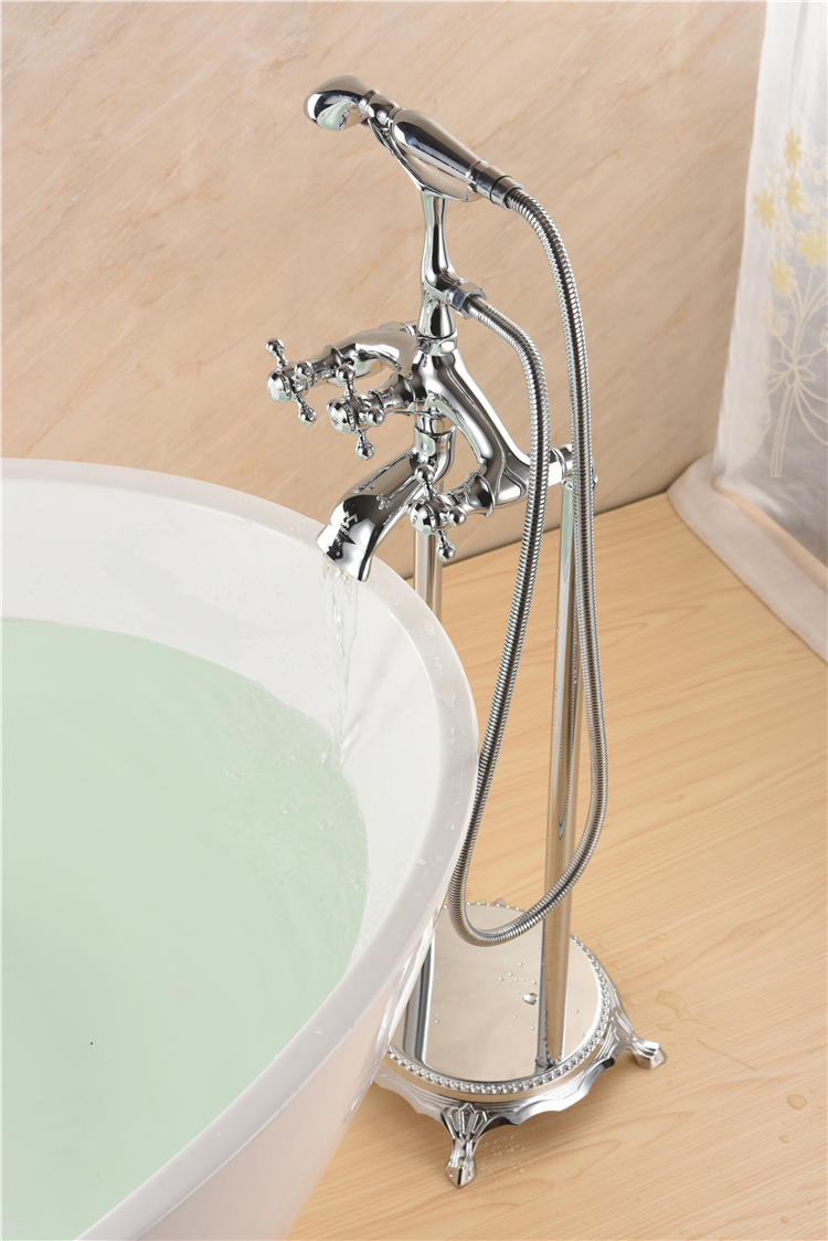 الكلاسيكية تصميم النحاس صنبور الساخنة صنبور عالية خلاط قائم بذاته لحوض الاستحمام مخلب القدم