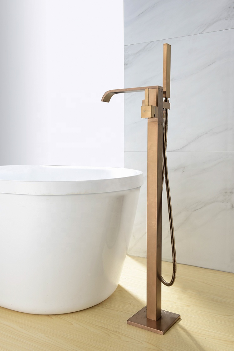 صنبور حوض استحمام قائم بذاته بتصميم إيطالي معاصر مجاني ، صنبور حوض استحمام ، صنابير حشو ، مجموعة دش
